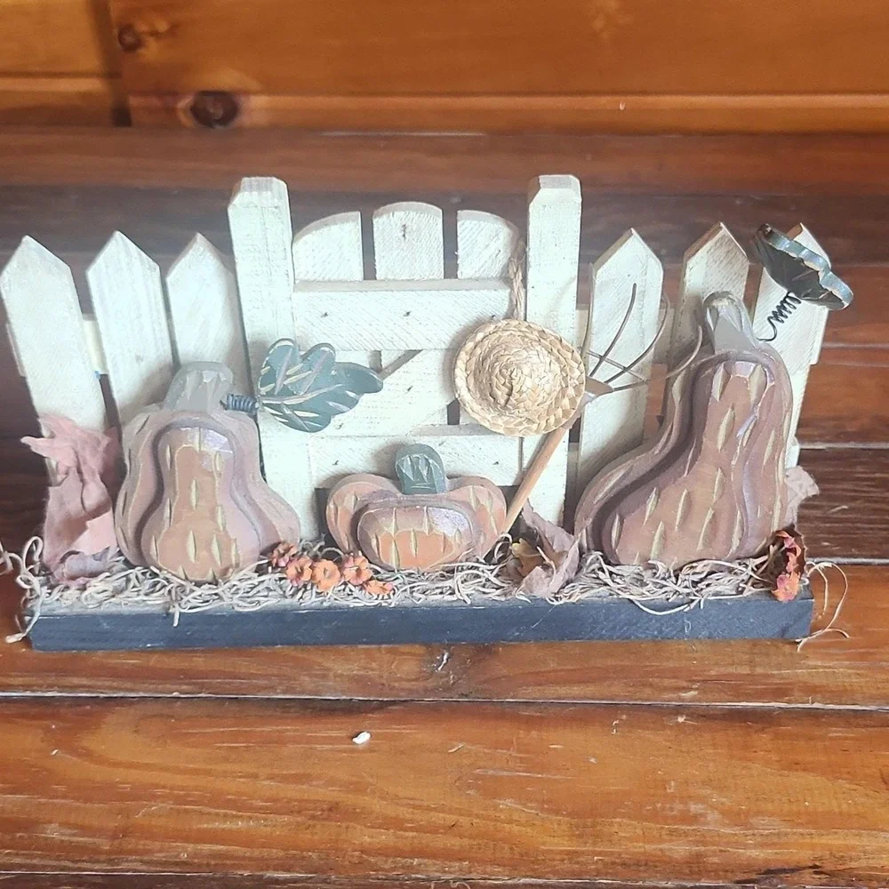 Vintage Wood Pumpkin Patch Figurine, Country Style, Thanksgiving Décor